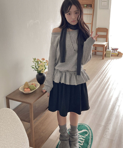 クラシックプリーツハーフスカート BLACK