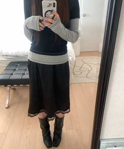 サテンレースミディスカート BLACK