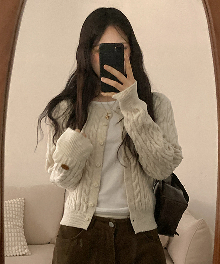 쇼나 꽈배기 케이블 레더 페치 데일리 도톰 가디건 오트밀