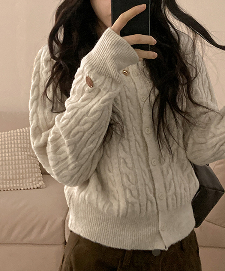 쇼나 꽈배기 케이블 레더 페치 데일리 도톰 가디건 오트밀