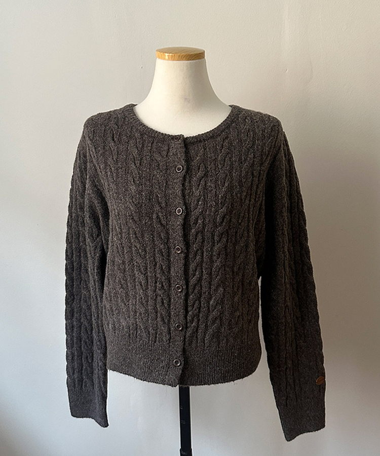 쇼나 꽈배기 케이블 레더 페치 데일리 도톰 가디건