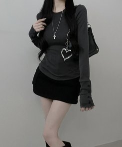 소매버튼옆셔링슬림라인긴팔티셔츠 먹색