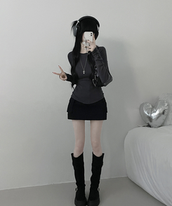 소매버튼옆셔링슬림라인긴팔티셔츠 먹색