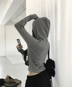 ボーダーハンドポケットフード長袖Tシャツ CHARCOAL