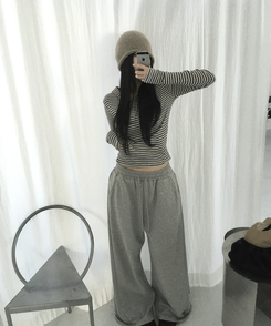 ボーダーハンドポケットフード長袖Tシャツ NAVY