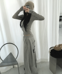 ボーダーハンドポケットフード長袖Tシャツ NAVY