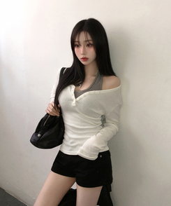 루넬 브이넥 단추 여리 골지 니트 긴팔 아이보리