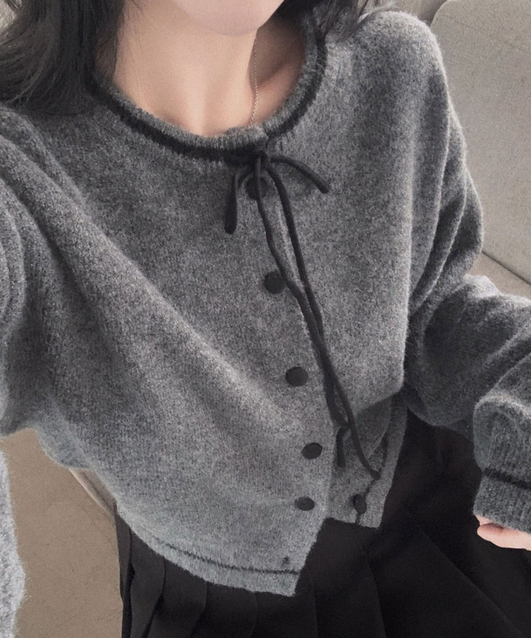 카누 폭닥 리본 배색 아방핏 세미크롭 라운드 니트 가디건 차콜