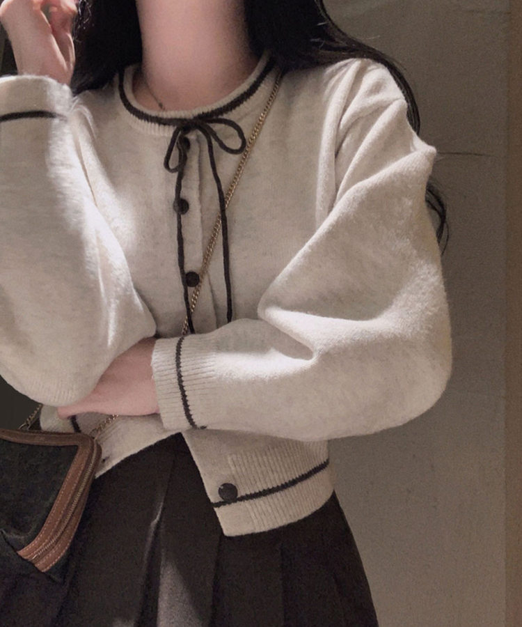 카누 폭닥 리본 배색 아방핏 세미크롭 라운드 니트 가디건 오트밀