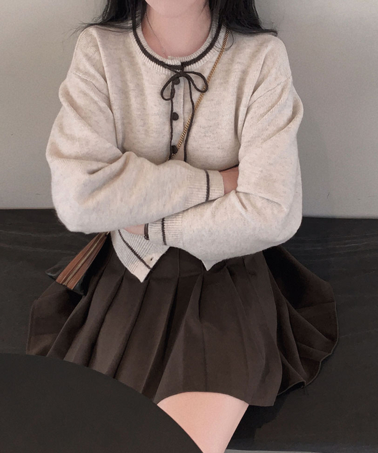 카누 폭닥 리본 배색 아방핏 세미크롭 라운드 니트 가디건 오트밀