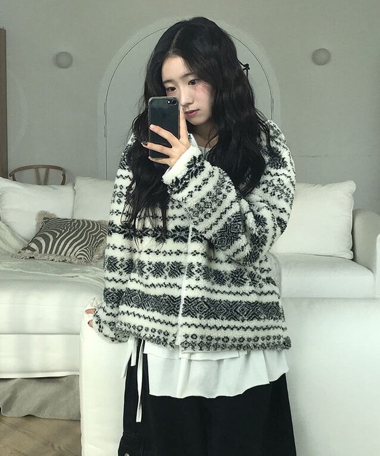 메이즈 눈꽃 노르딕 패턴 뽀글이 점퍼 자켓 루즈핏 겨울아우터