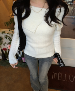 オフショルダーニットトップス IVORY