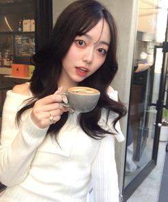 オフショルダーニットトップス IVORY