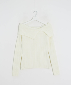 オフショルダーニットトップス