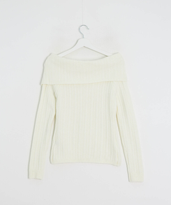 オフショルダーニットトップス