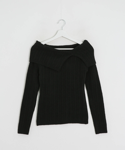 オフショルダーニットトップス