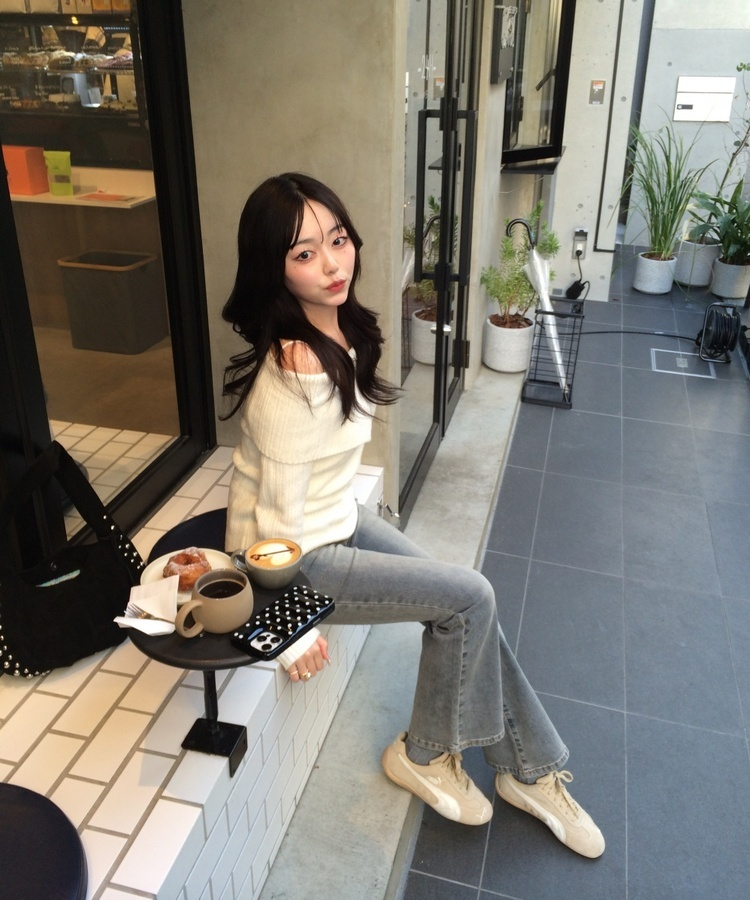 オフショルダーニットトップス IVORY