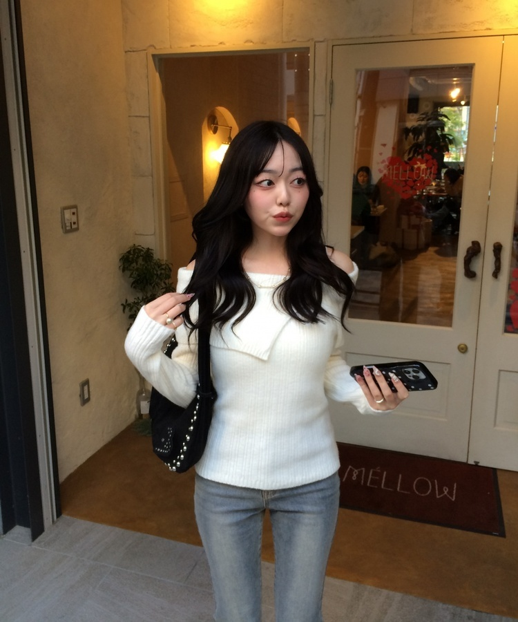 オフショルダーニットトップス IVORY