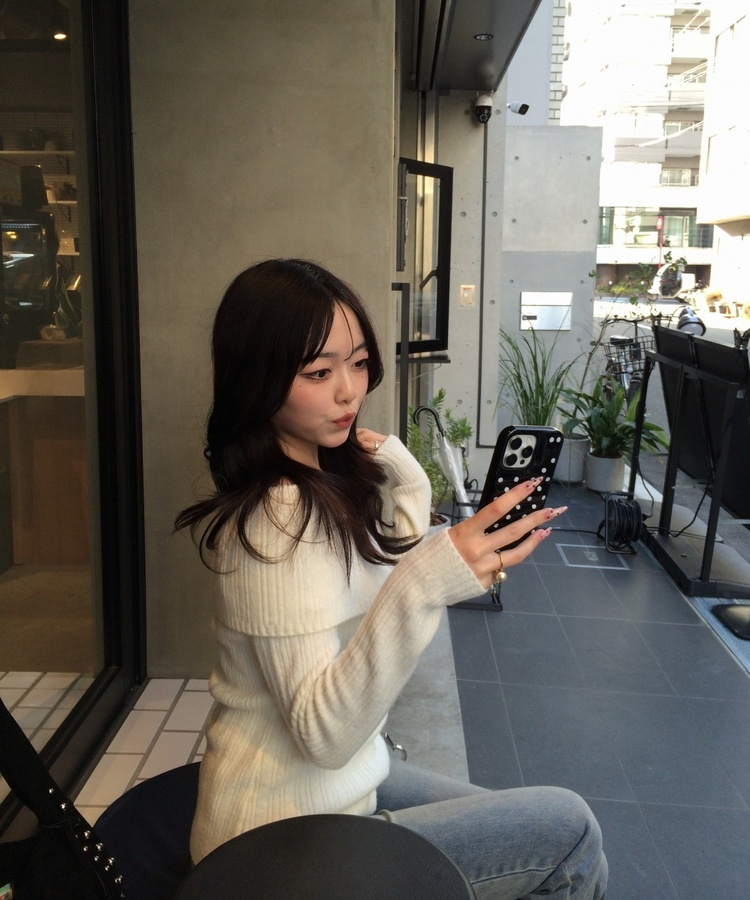 オフショルダーニットトップス IVORY