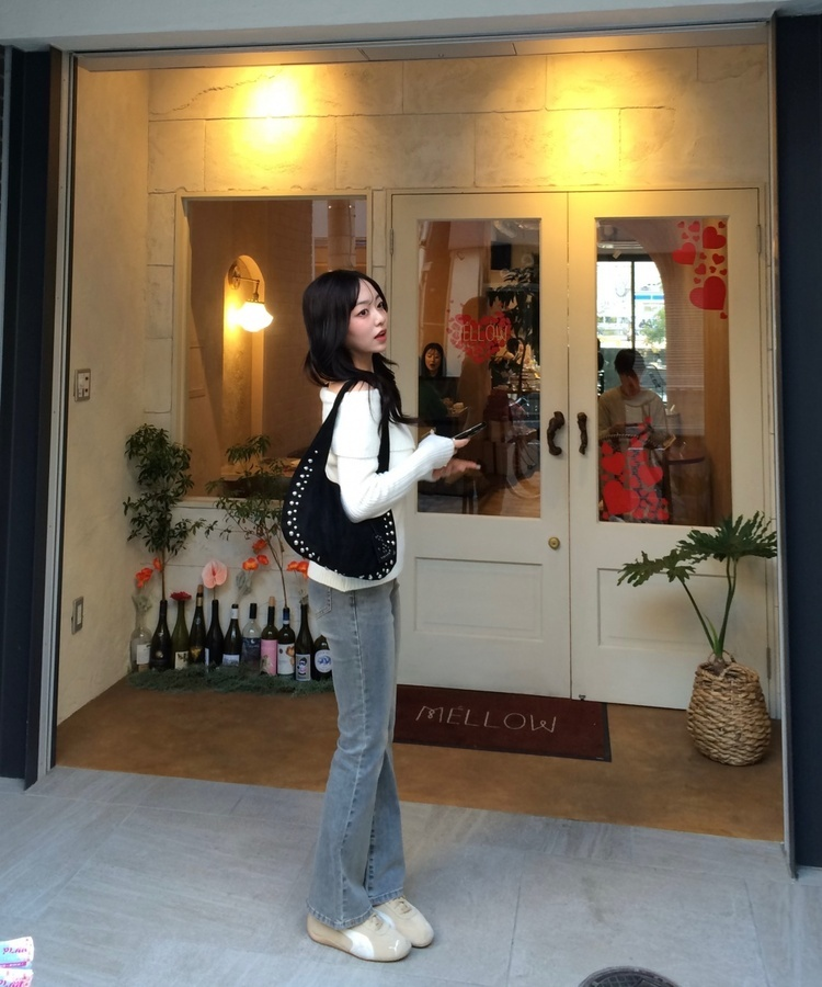 オフショルダーニットトップス IVORY