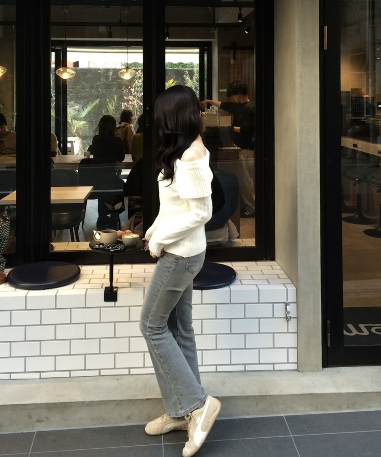 オフショルダーニットトップス IVORY