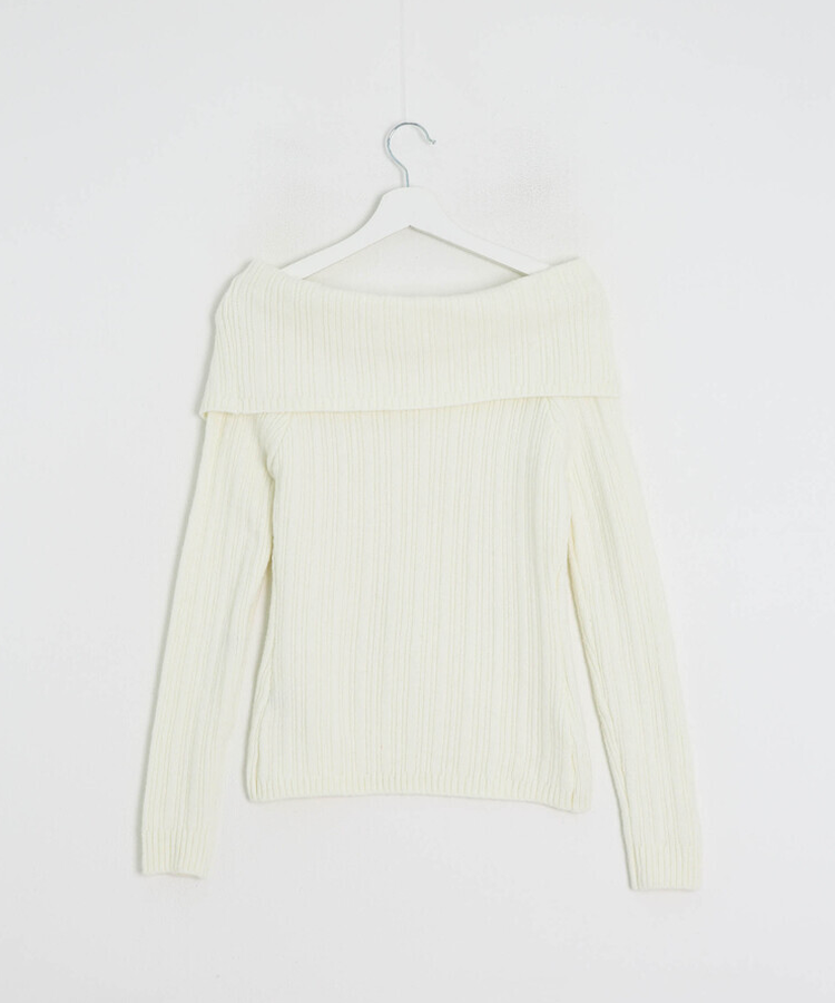 オフショルダーニットトップス