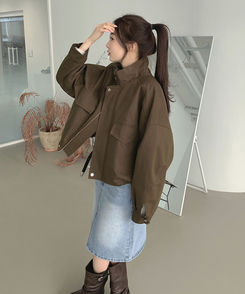 ハイネックボタンストリングジャケット BROWN