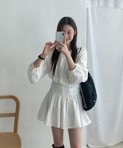 フリルシャーリングミニワンピース IVORY