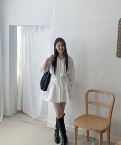 フリルシャーリングミニワンピース IVORY