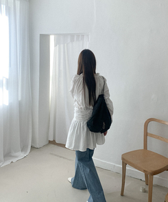 フリルシャーリングミニワンピース IVORY