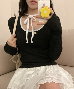 레몬솔베 아일렛 퍼프 리본 긴팔 티셔츠 블랙