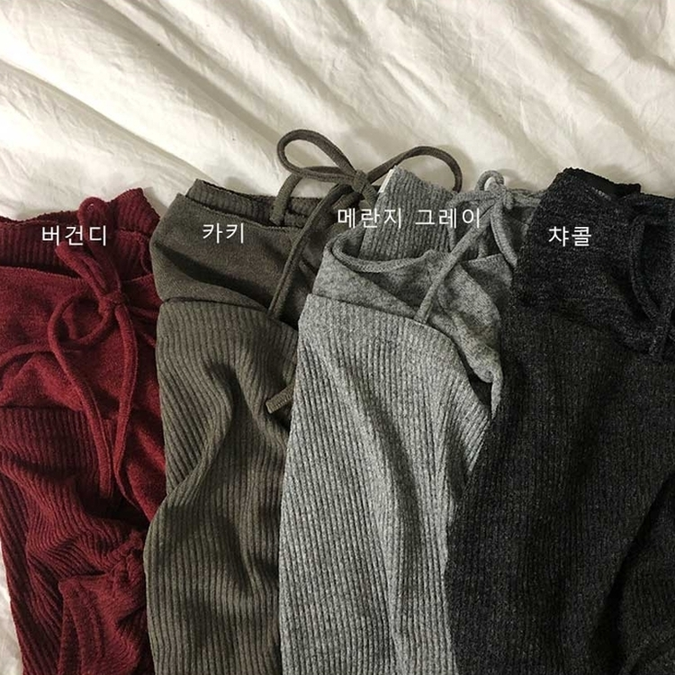 レイヤードビスチェオフショルダーニット