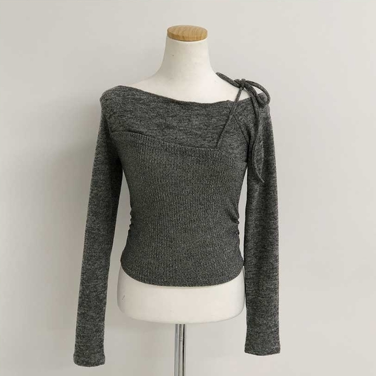 レイヤードビスチェオフショルダーニット