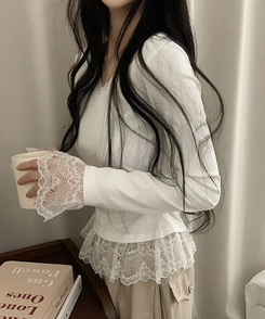 レースレイヤードVネック長袖Tシャツ WHITE