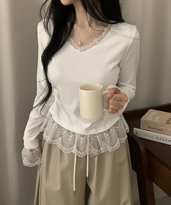 レースレイヤードVネック長袖Tシャツ WHITE