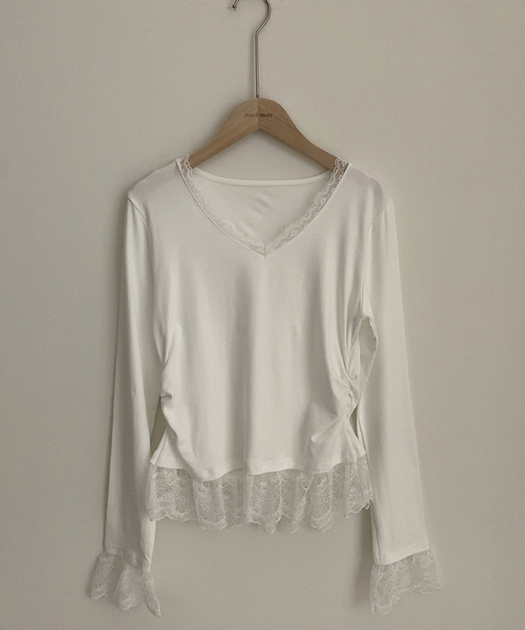 レースレイヤードVネック長袖Tシャツ