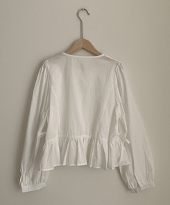 フラワー刺繍レイヤードパンチングフリルブラウス