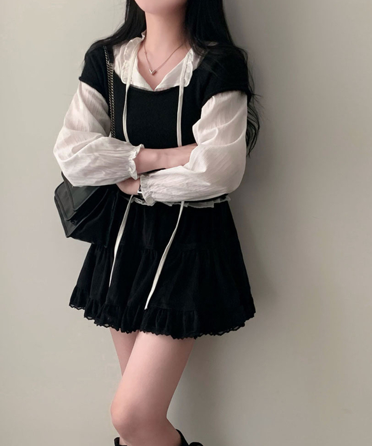 로맨스 롤링 입술넥 원숄더 반팔 니트 블랙