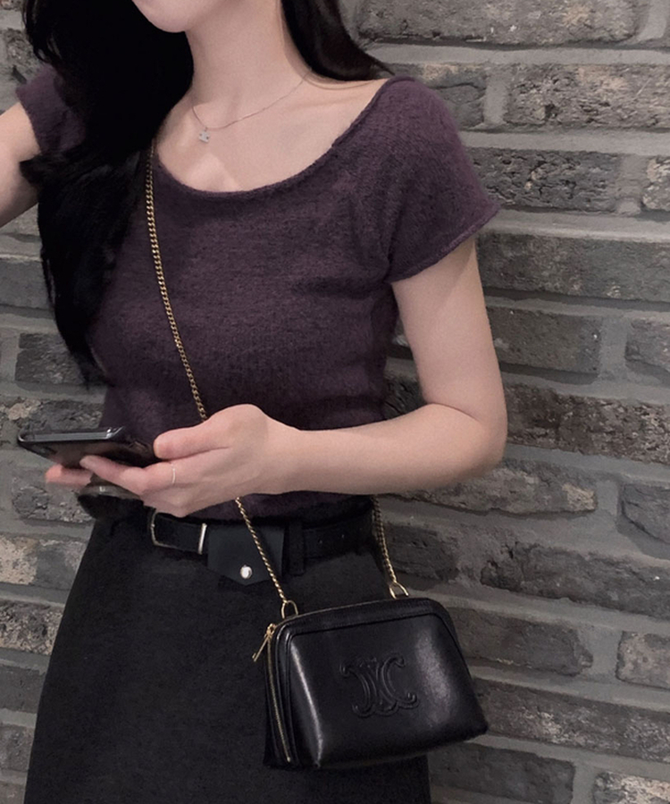 로맨스 롤링 입술넥 원숄더 반팔 니트 퍼플