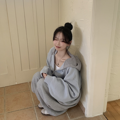 투웨이 펜던트 와펜 루즈핏 배색 니트 후드집업 소라