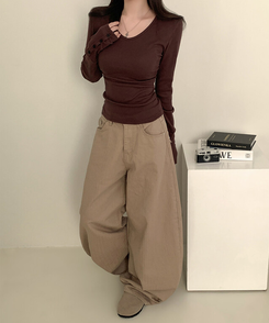 Vネック袖ボタン長袖Tシャツ(7color) BROWN