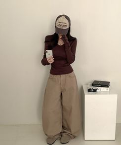 Vネック袖ボタン長袖Tシャツ(7color) BROWN