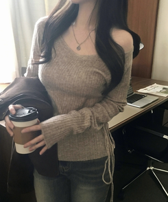 손등덮는 여리핏 오프숄더 끈 세트 골지니트티 베이지