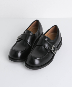 クラシックバックルローファー