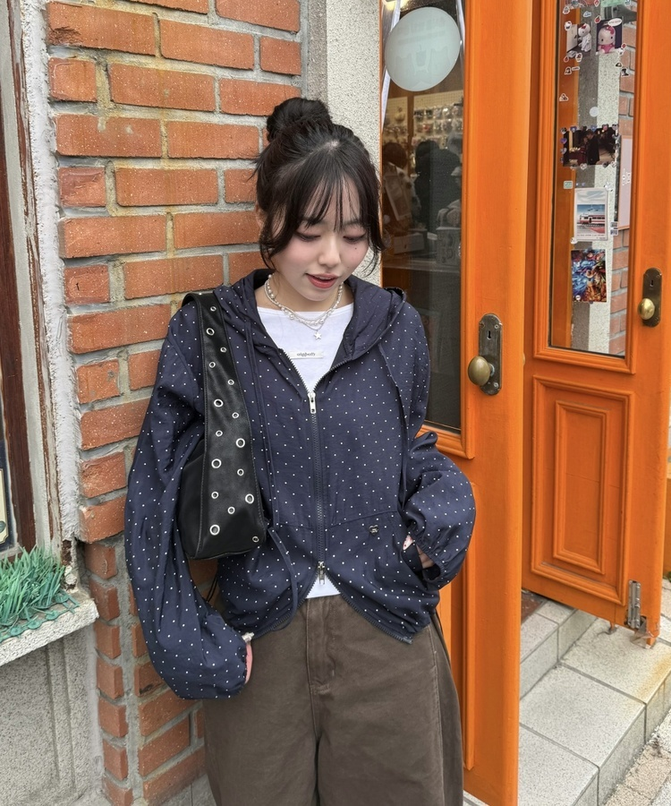 아일렛 레더 숄더백 블랙