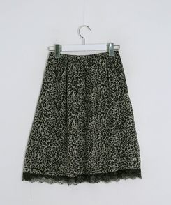 レイヤードドットミディスカート