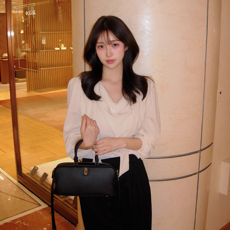 ドレープネックバルーンブラウス CREAM