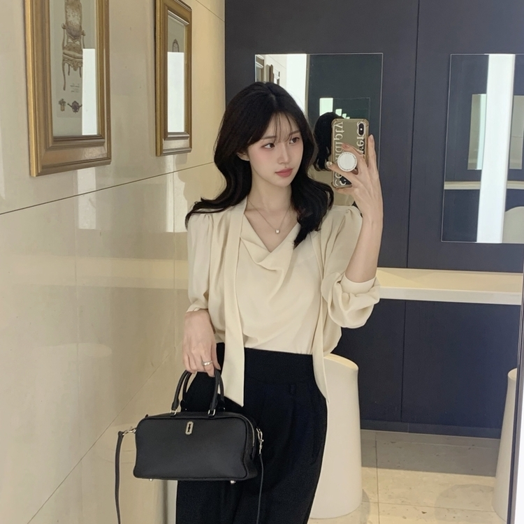 ドレープネックバルーンブラウス CREAM