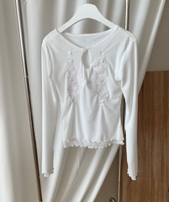 ラワー刺繍レイヤードブラウス