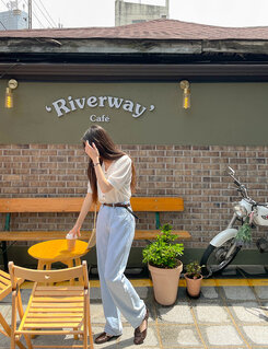 バルーン袖Vネックニットブラウス IVORY